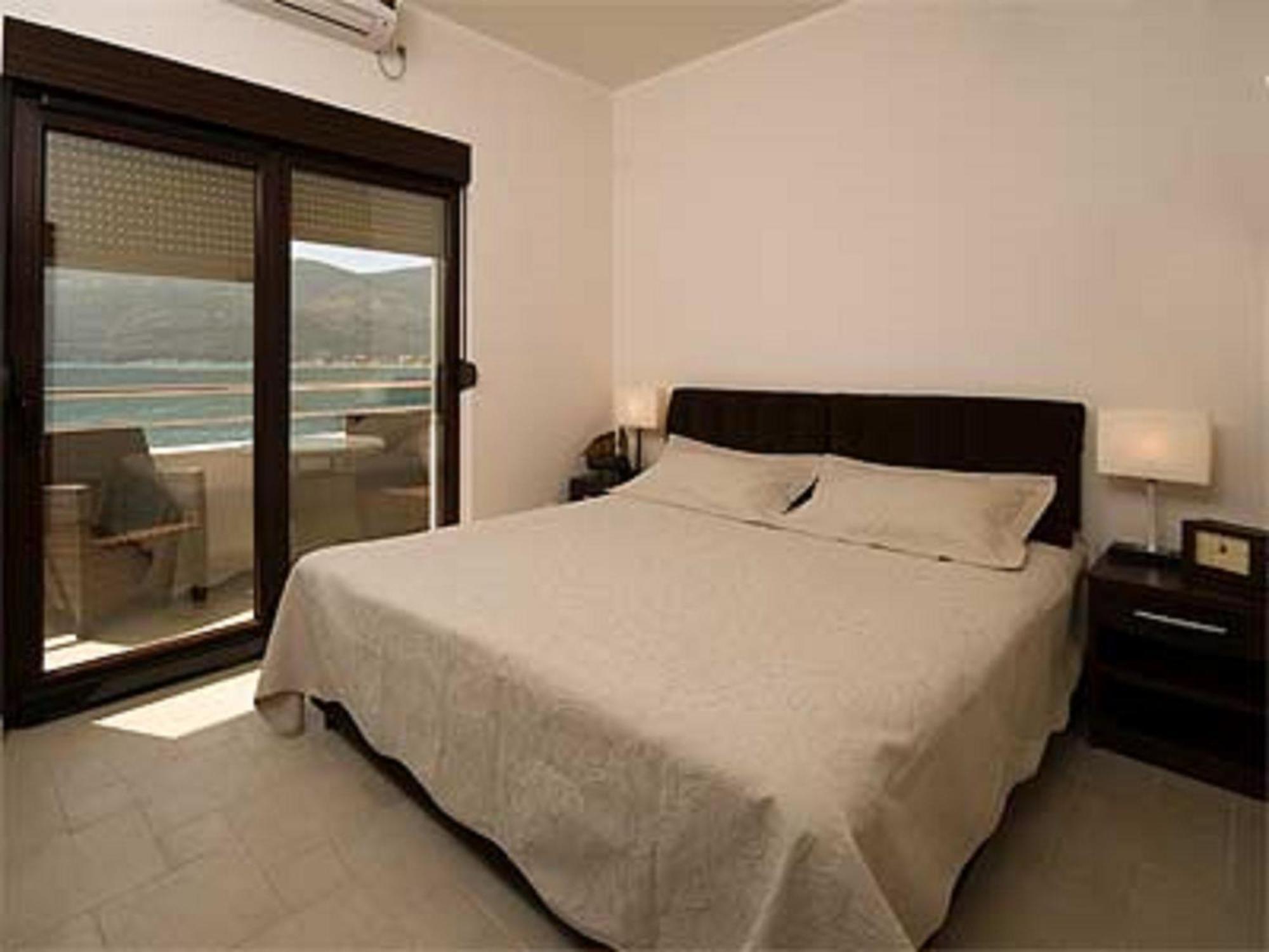Apartments Twins Херцег-Нови Номер фото
